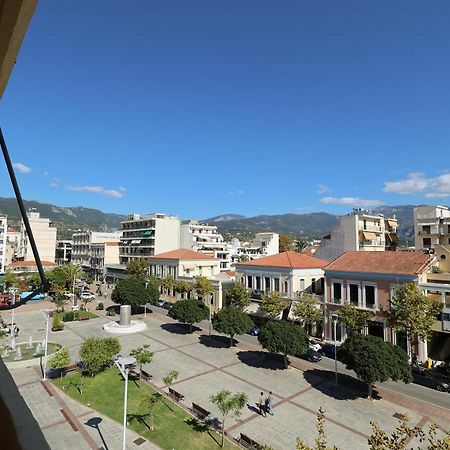 Spacious View Of Central Square Kalamata Exterior photo