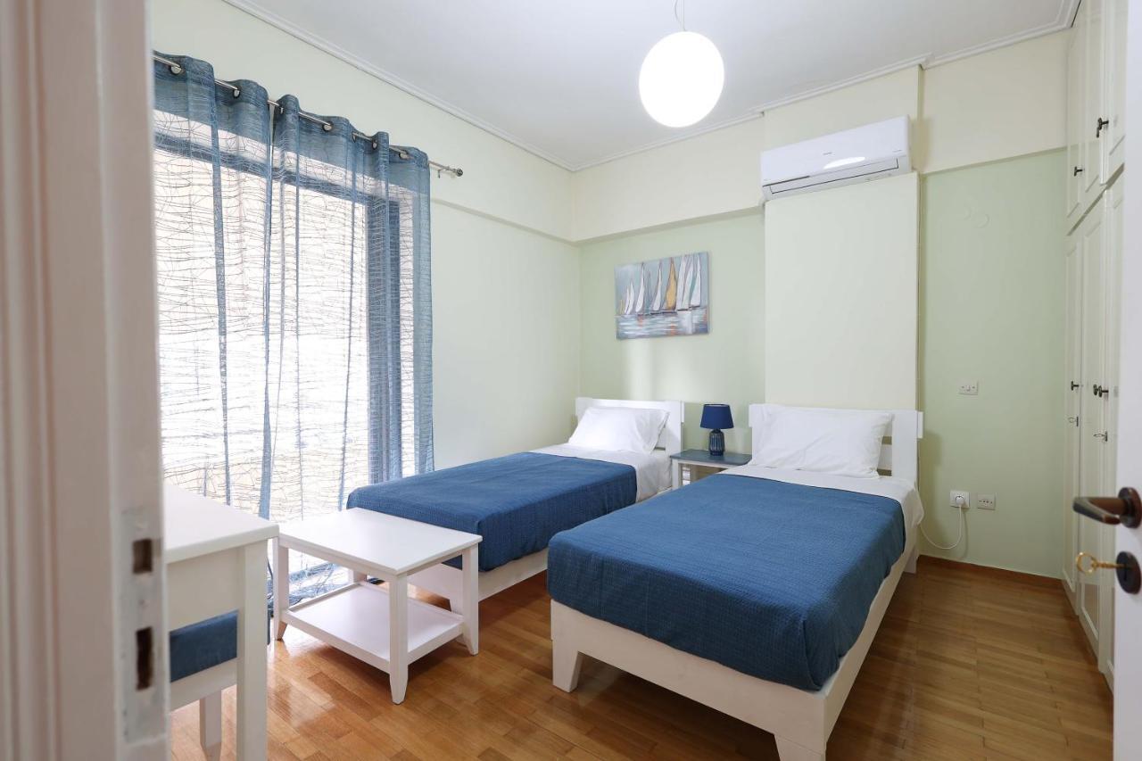 Spacious View Of Central Square Kalamata Exterior photo
