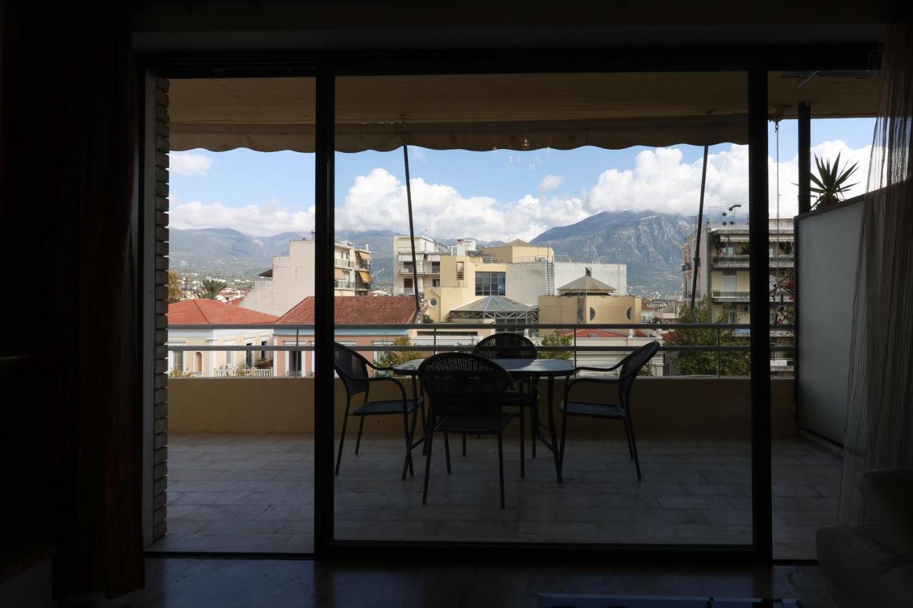 Spacious View Of Central Square Kalamata Exterior photo